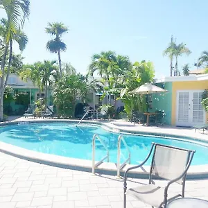 Gasthof Alexander Palms Court - No Hidden Fees!, Key West